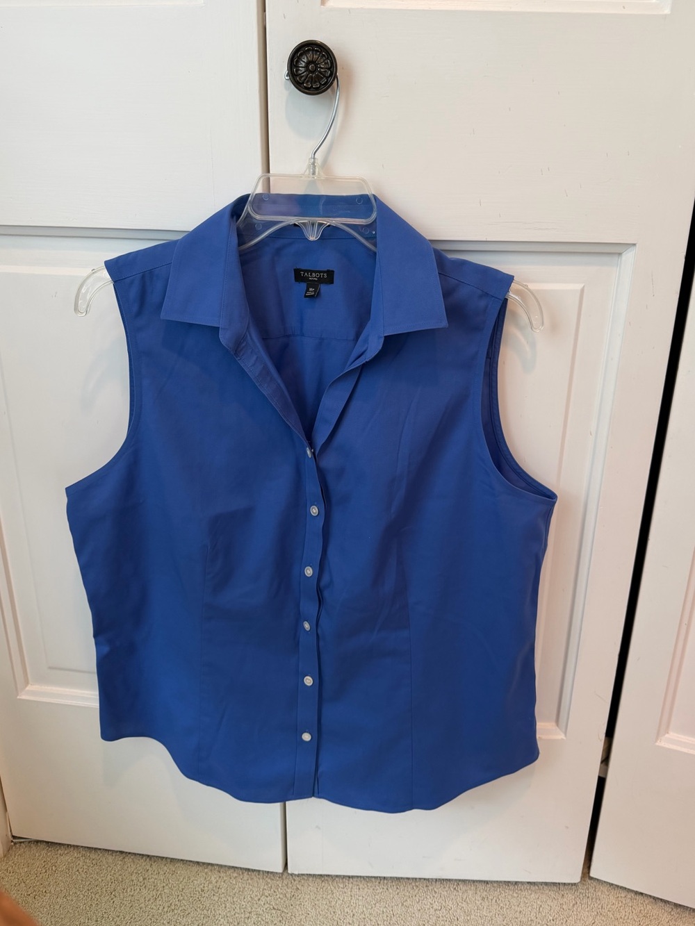 Talbots Sleeveless Button-Front top, royal Blue, wrinkle resistant, 16P